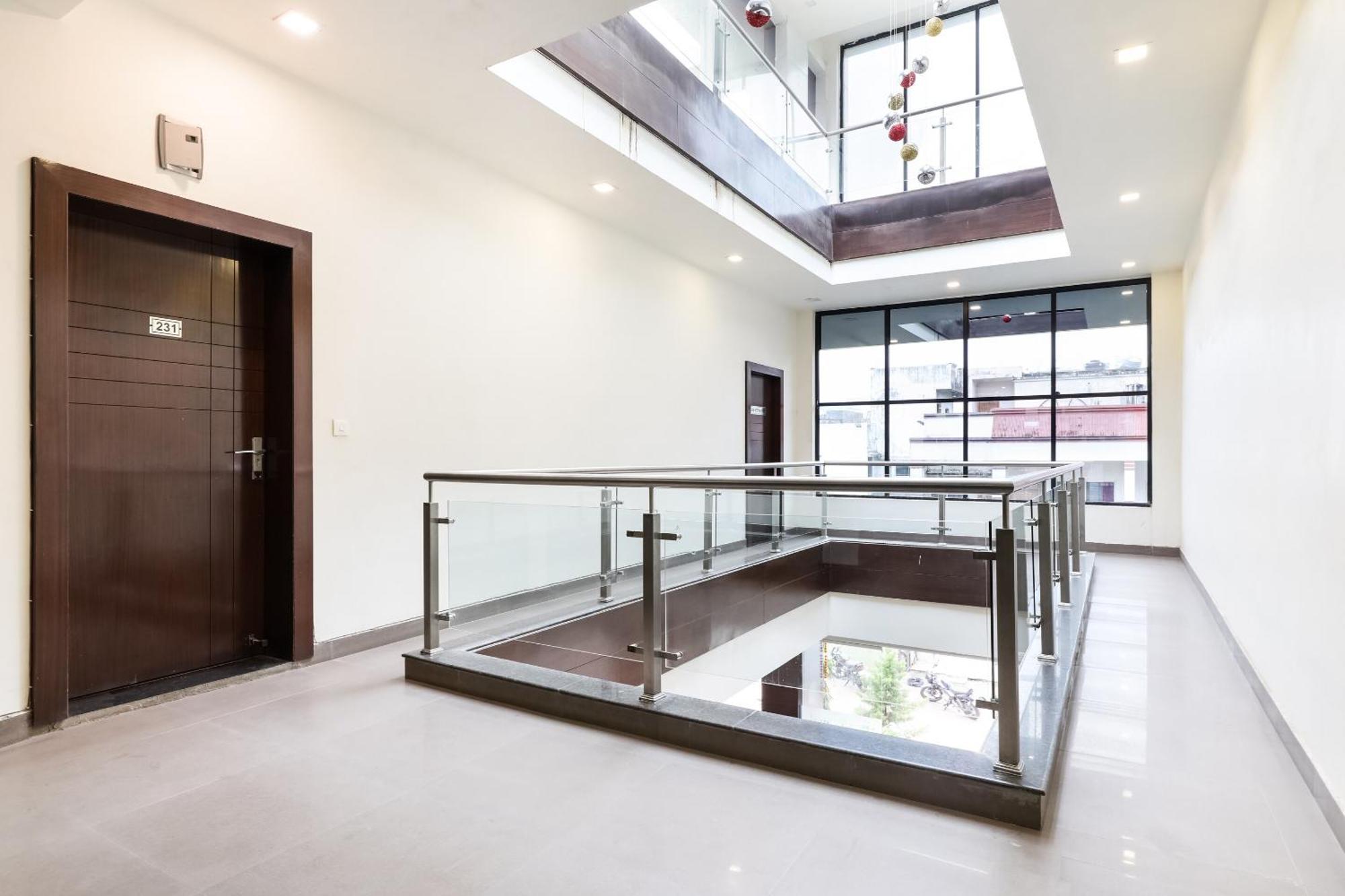 Super Townhouse Lalghati Near Airport Бхопал Экстерьер фото