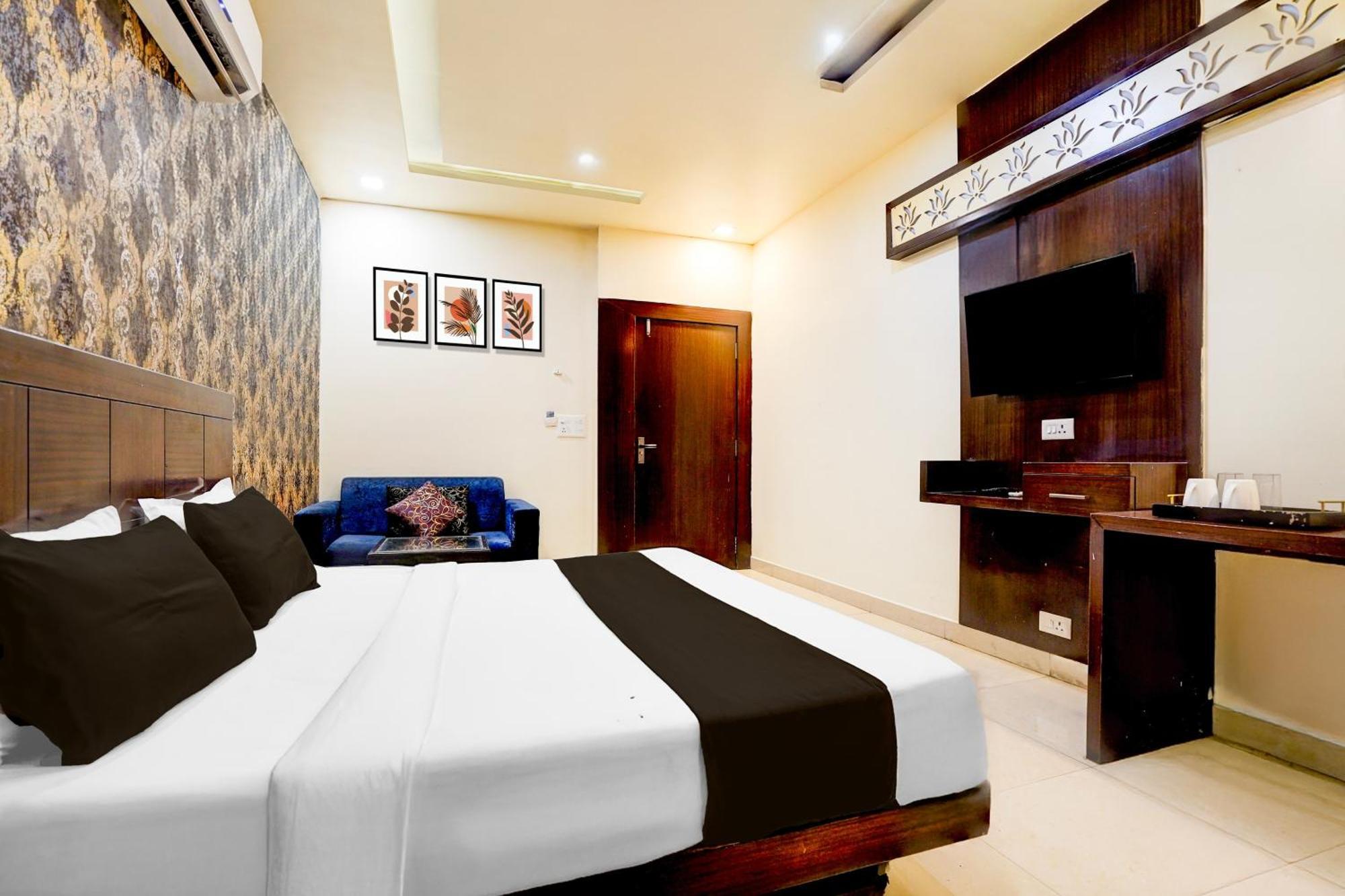 Super Townhouse Lalghati Near Airport Бхопал Экстерьер фото
